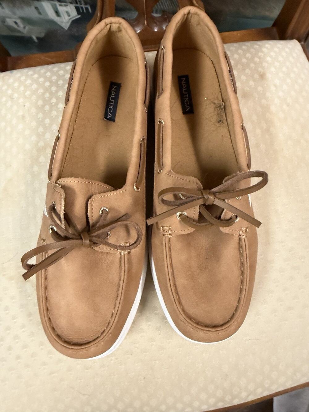 Nautica Women’s 9.5 Canvas Boat Shoes Tan New